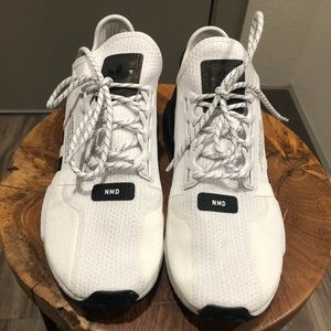 Men’s Adidas NMD_R1 V2 9.5 size shoes